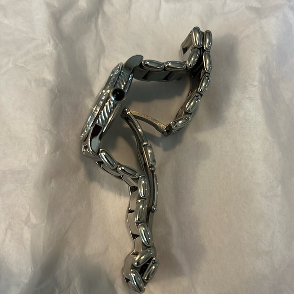 David Yurman 30mm classic Stainless Steel -Quartz Mother Pearl Dial w/Diamond - Picture 7 of 12